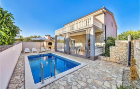 Stunning Home In Okrug Gornji